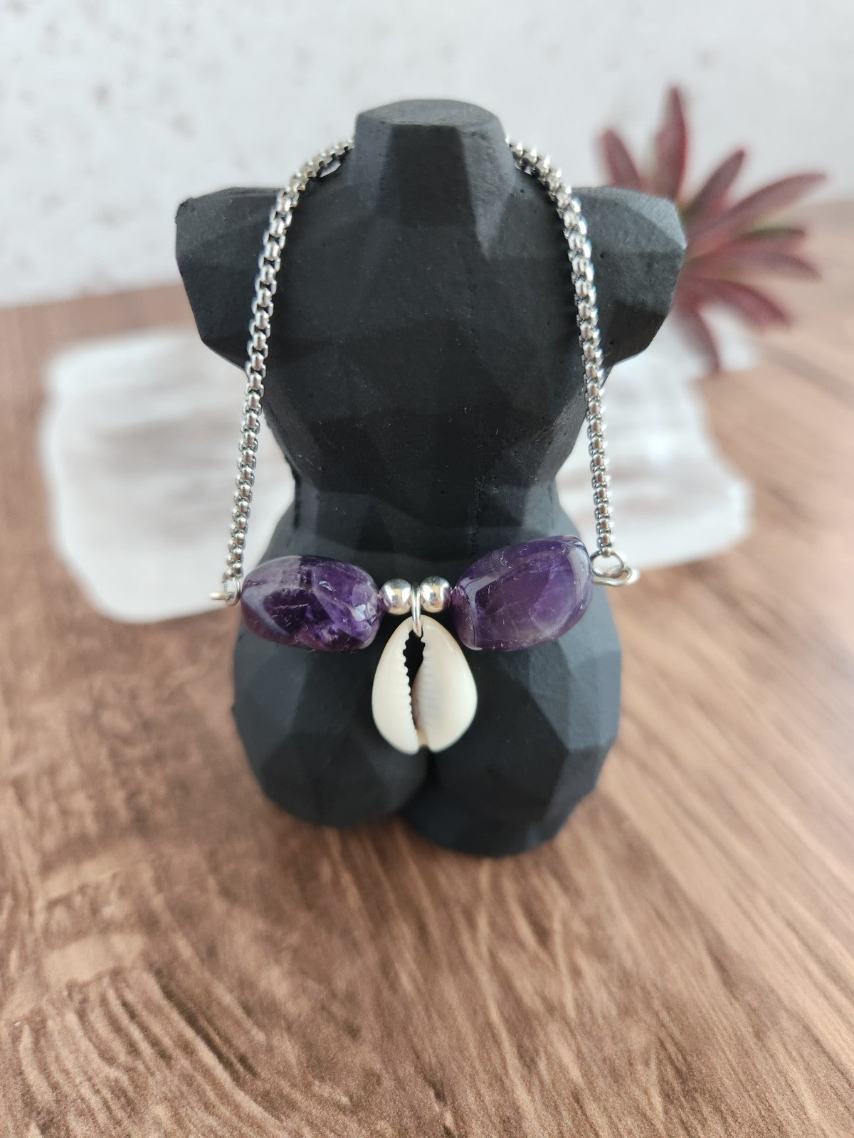 Amethyst & Cowrie Shell Bracelet
