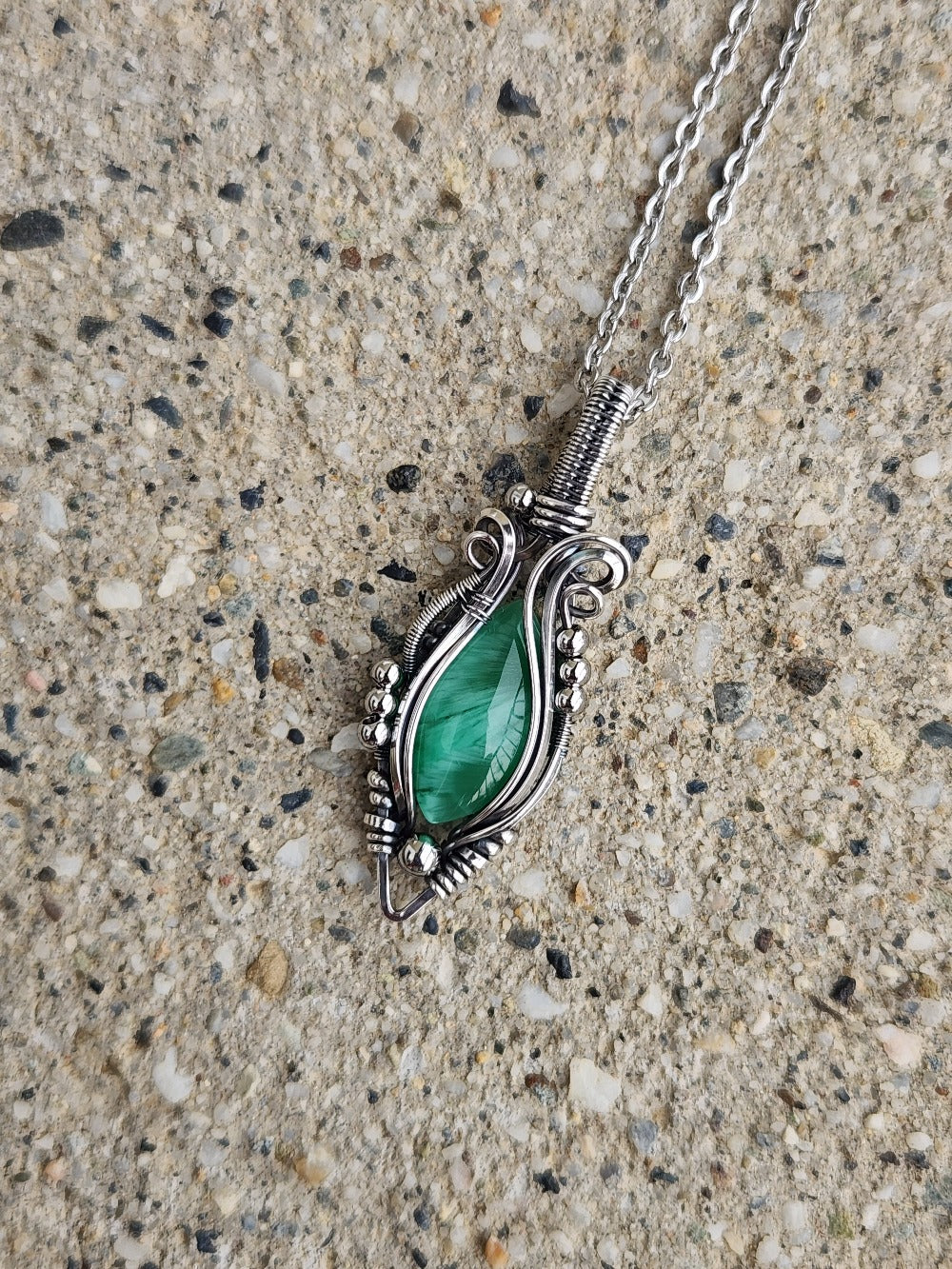 Green Australian Starburst Pendant