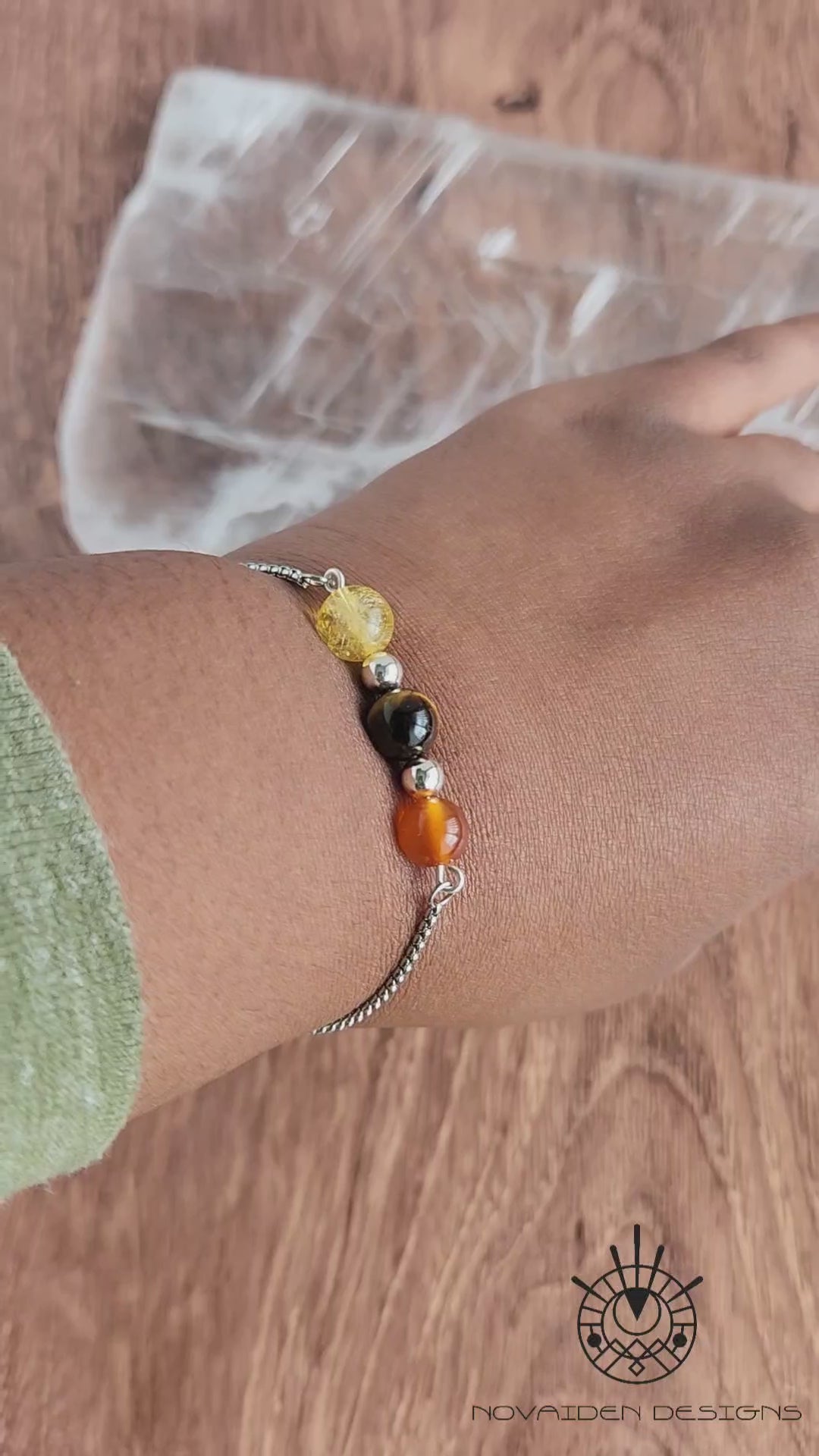 Load and play video in Gallery viewer, Touch of Summer Bracelet