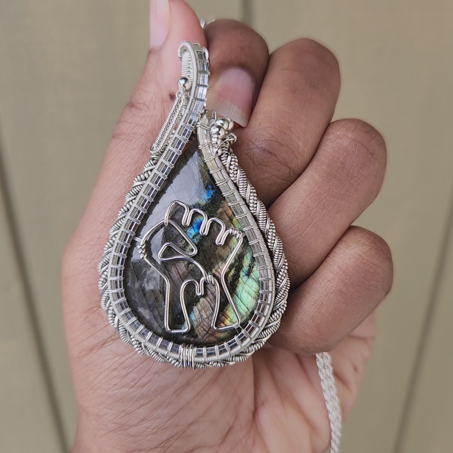 Load and play video in Gallery viewer, Labradorite Fist Talisman
