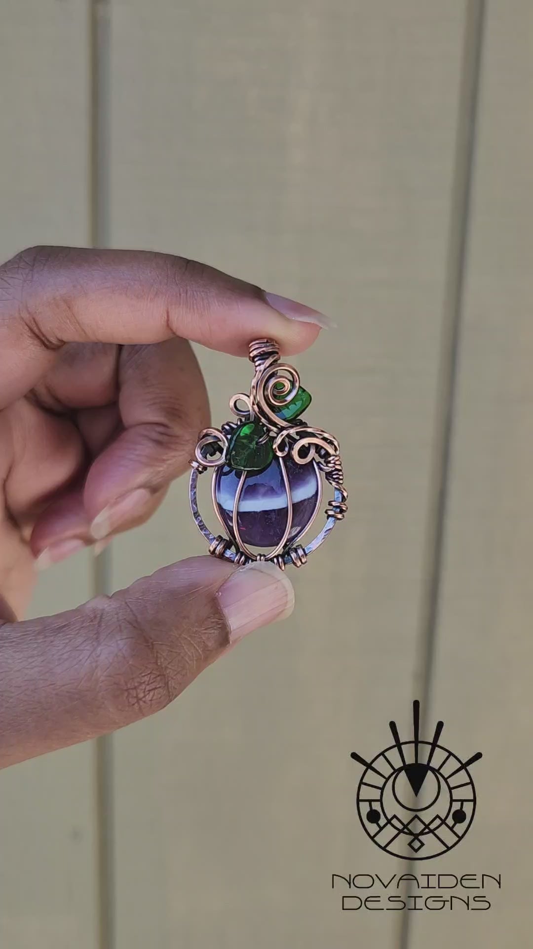 Load and play video in Gallery viewer, Chevron Amethyst Copper Pumpkin