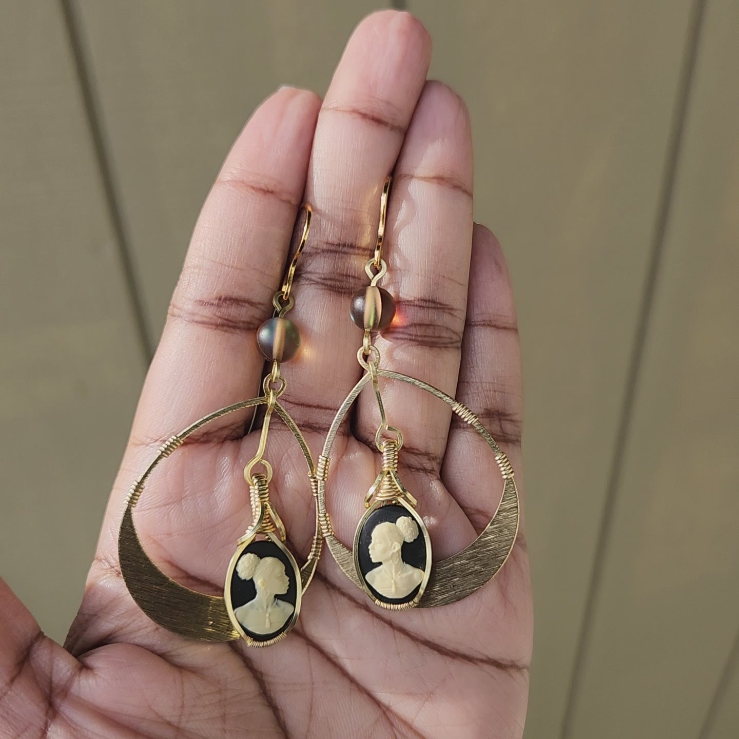 Load and play video in Gallery viewer, Black Beauty Textured Brass Earrings