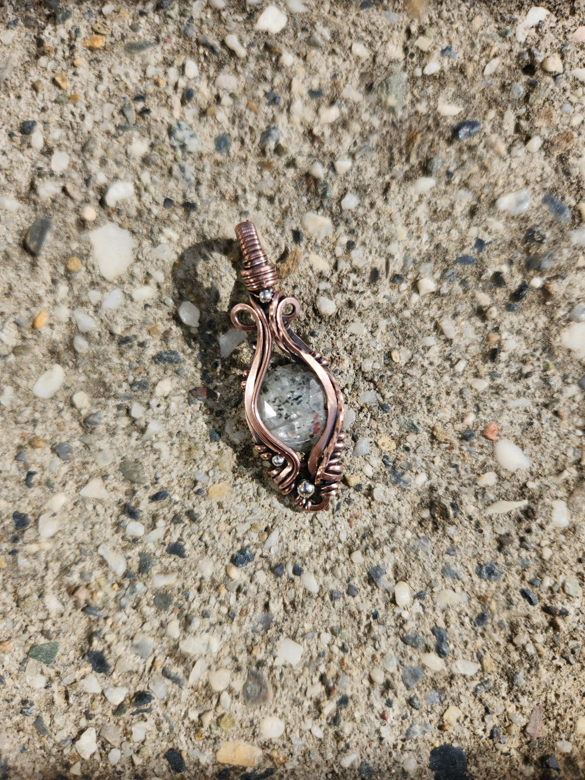 Faceted Green Dot Quartz Pendant
