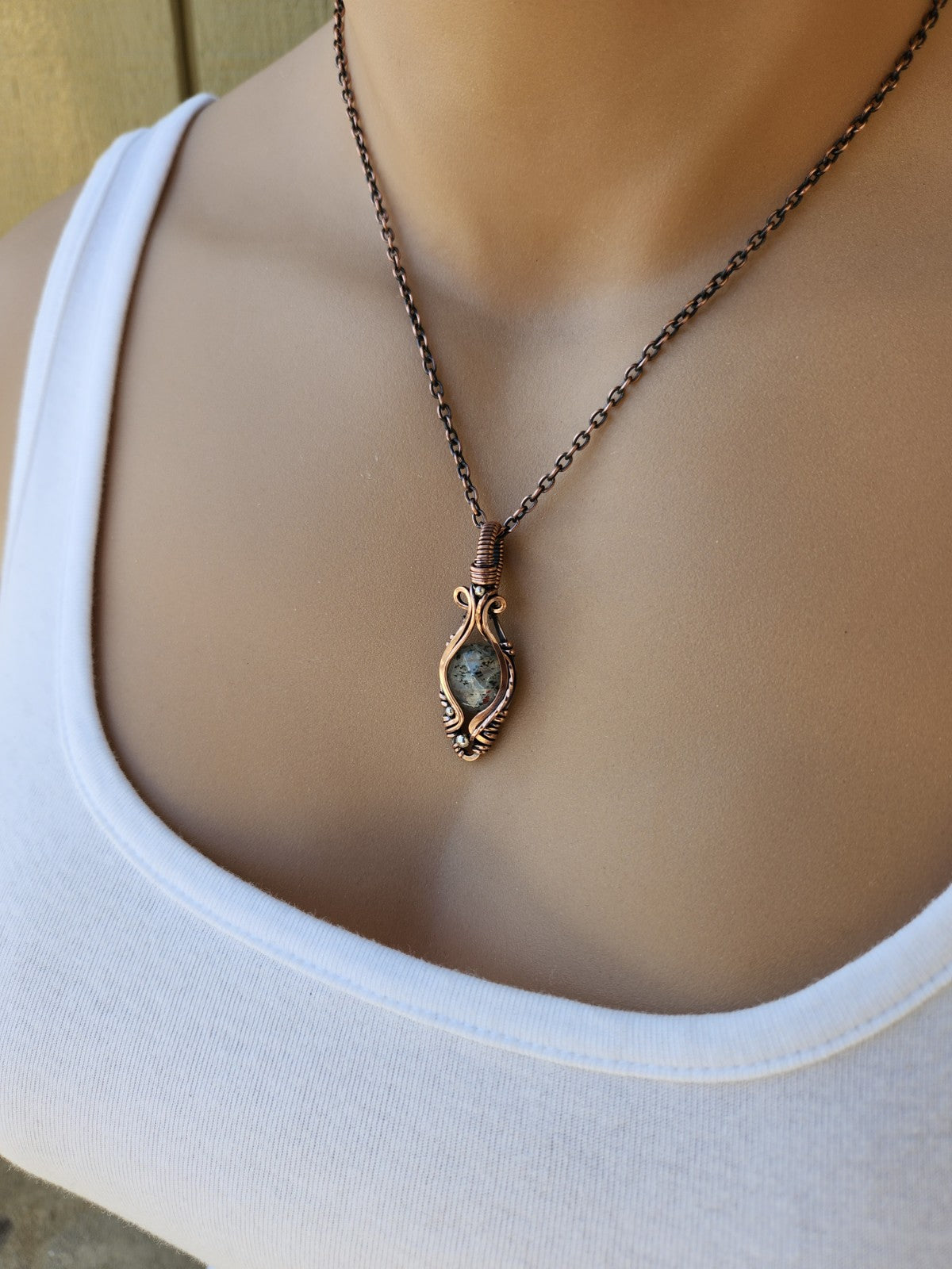Faceted Green Dot Quartz Pendant