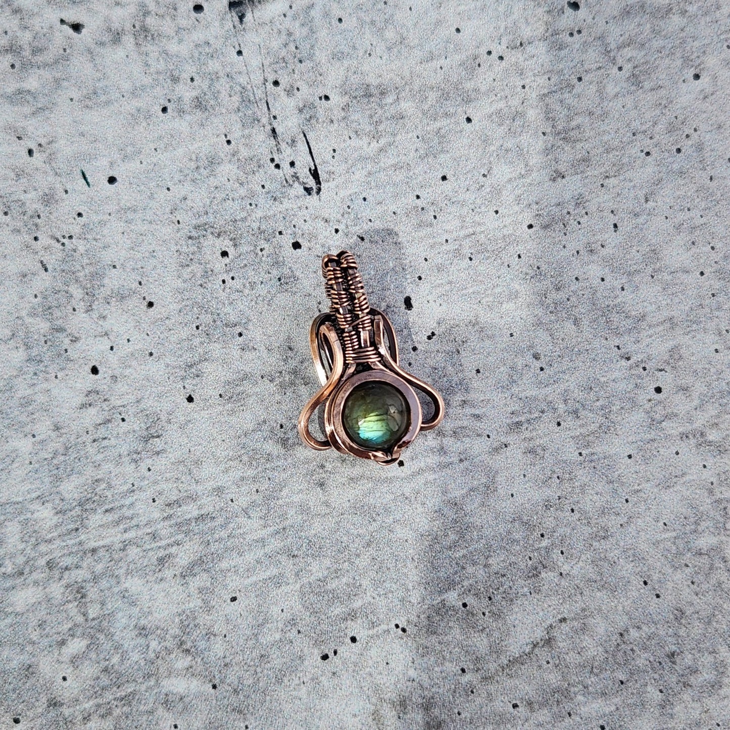 Labradorite in Solid Copper Mini