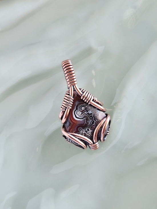 Deep Crazy Lace Agate in Copper