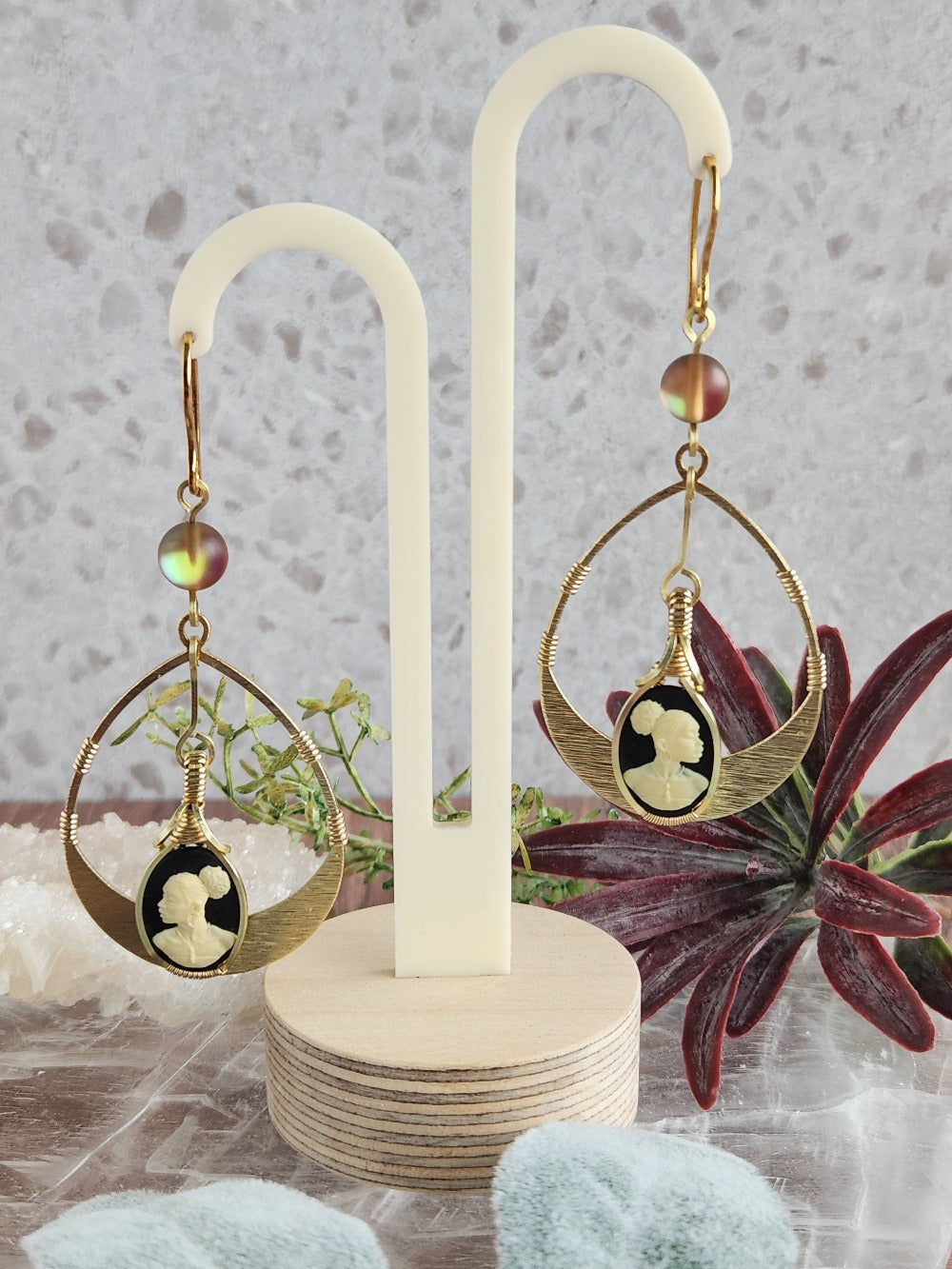 Load image into Gallery viewer, Black Beauty Textured Brass Earrings
