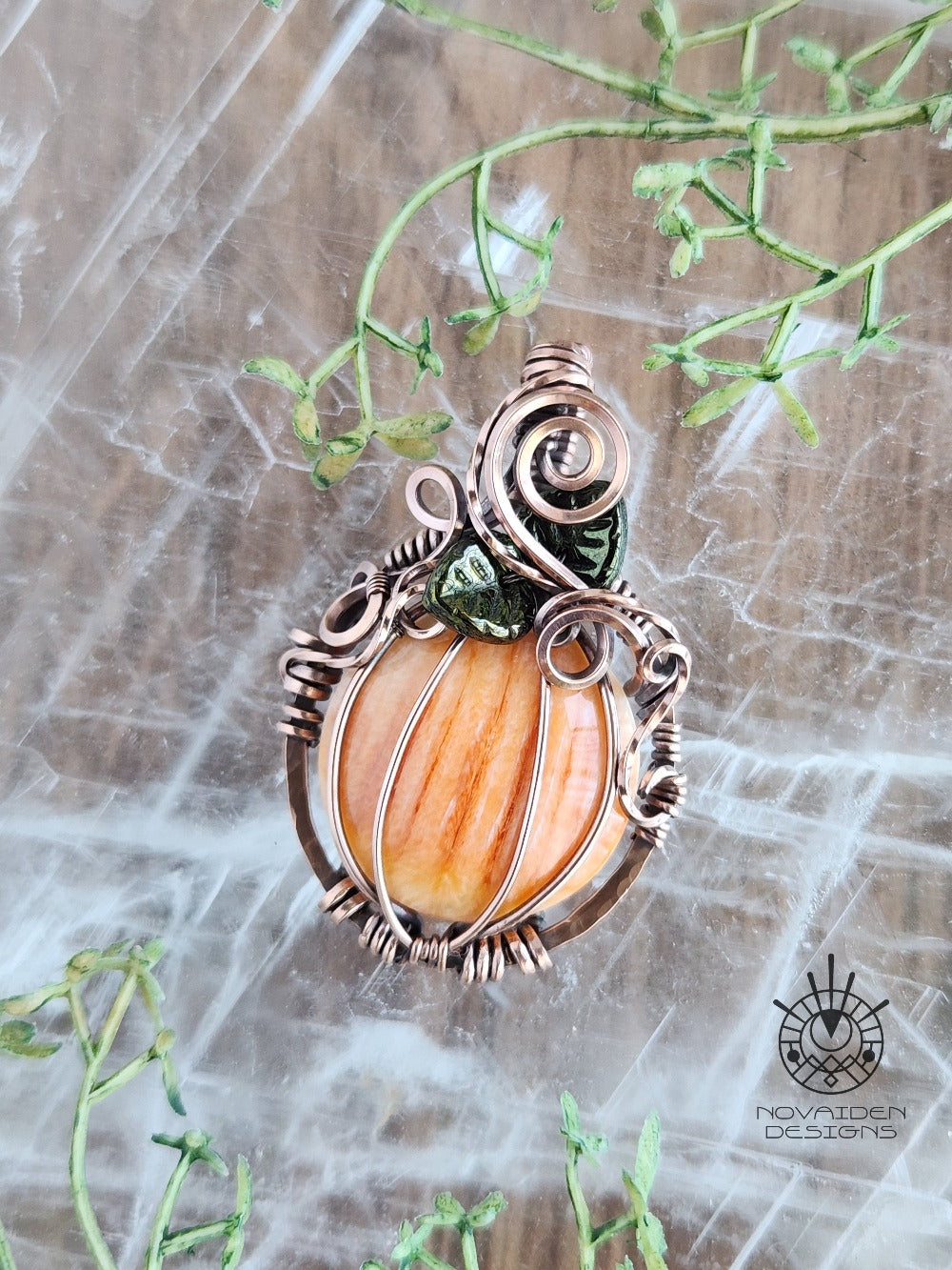 Load image into Gallery viewer, Spiny Oyster Shell Copper Pumpkin pendant
