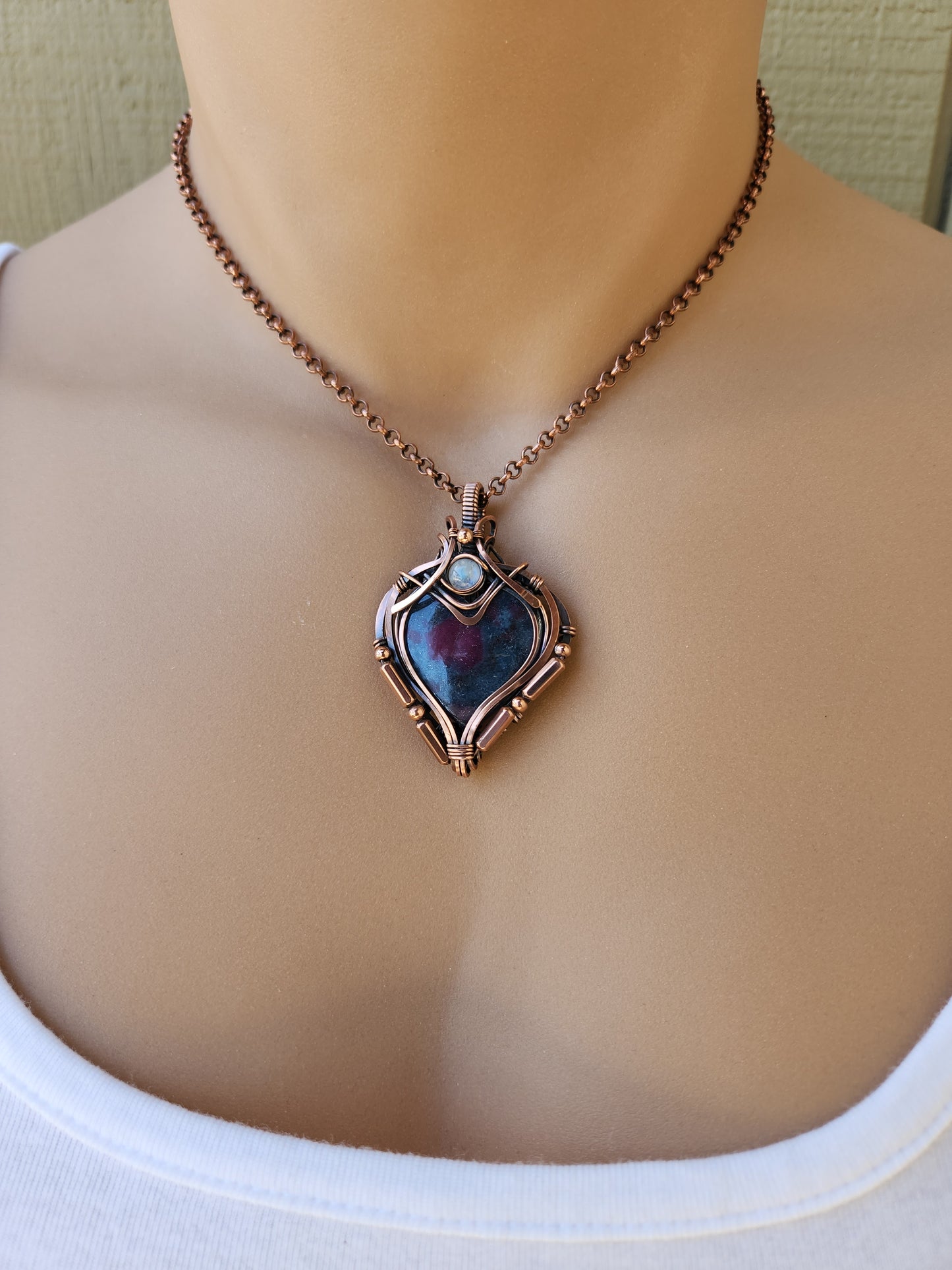 Load image into Gallery viewer, Ruby in Blue Kyanite &amp;amp; Rainbow Moonstone Heart Talisman
